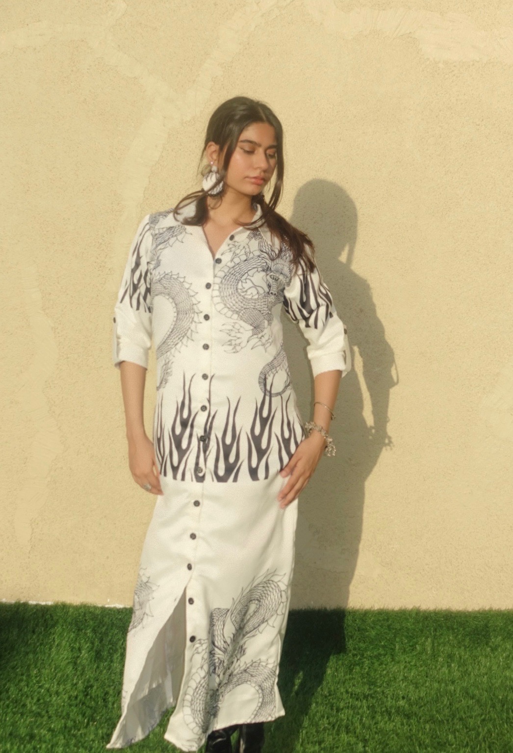 Indrani – White & Black