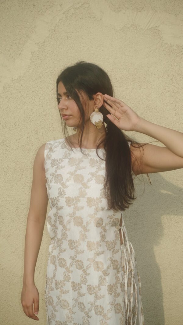 Kavach - Pearl White and gold - Image 3