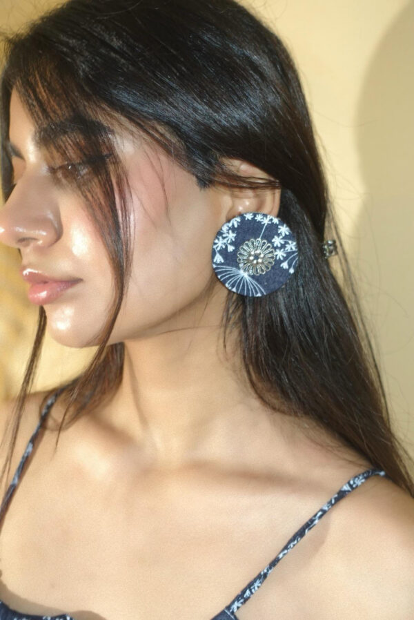 Shamaaka - Navy blue & White - Image 4