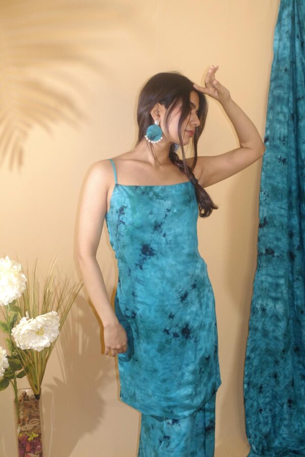 VARDHANA - Turquoise Blue - Image 2